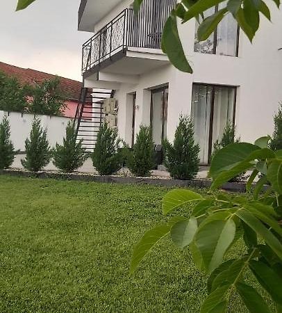 شقة Accent Garden ديفا المظهر الخارجي الصورة